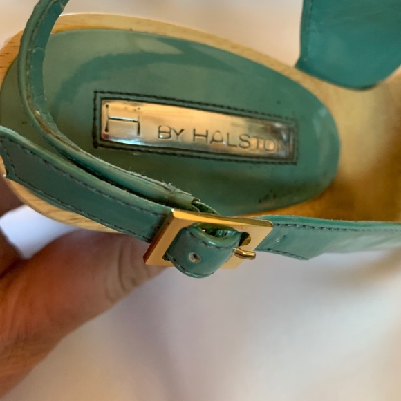 H by Halston Emma Heels In Blue Cloudy Color and Wood! - Picture 4 of 16